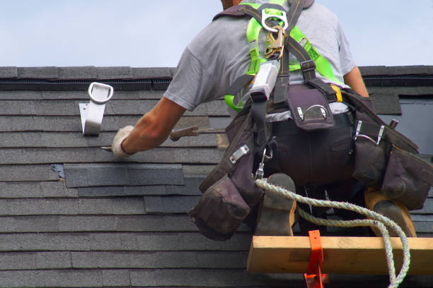 Affordable siding repair and maintenance services in Walker, MI